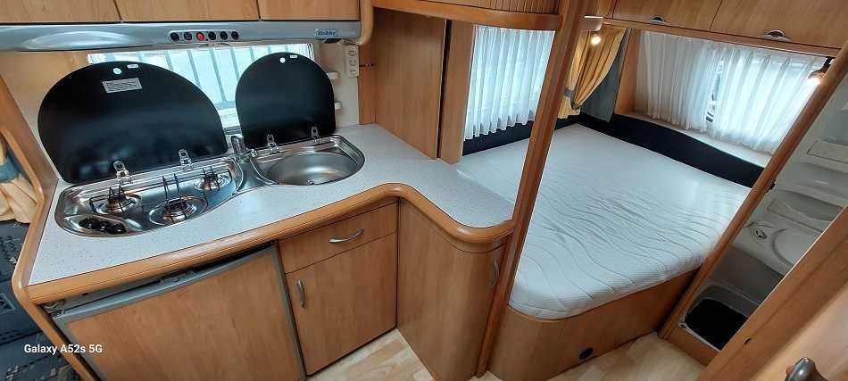 Rulota HOBBY EXCELENT Easy 460 din 2004 avem in stoc 15 rulote