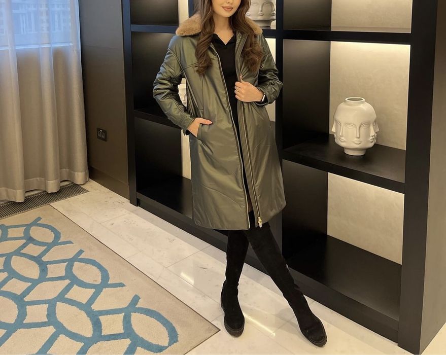 Продам куртку женскую