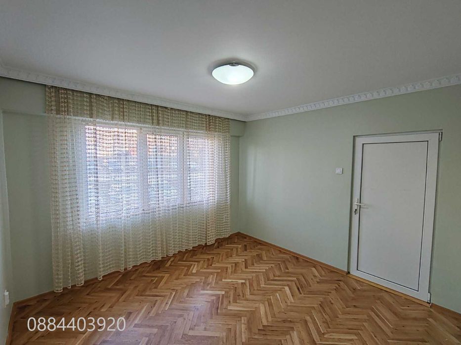 Продава се Двустаен апартамент в Варна, Център - 61 кв.м за 1329 €/кв.м - Снимка #4