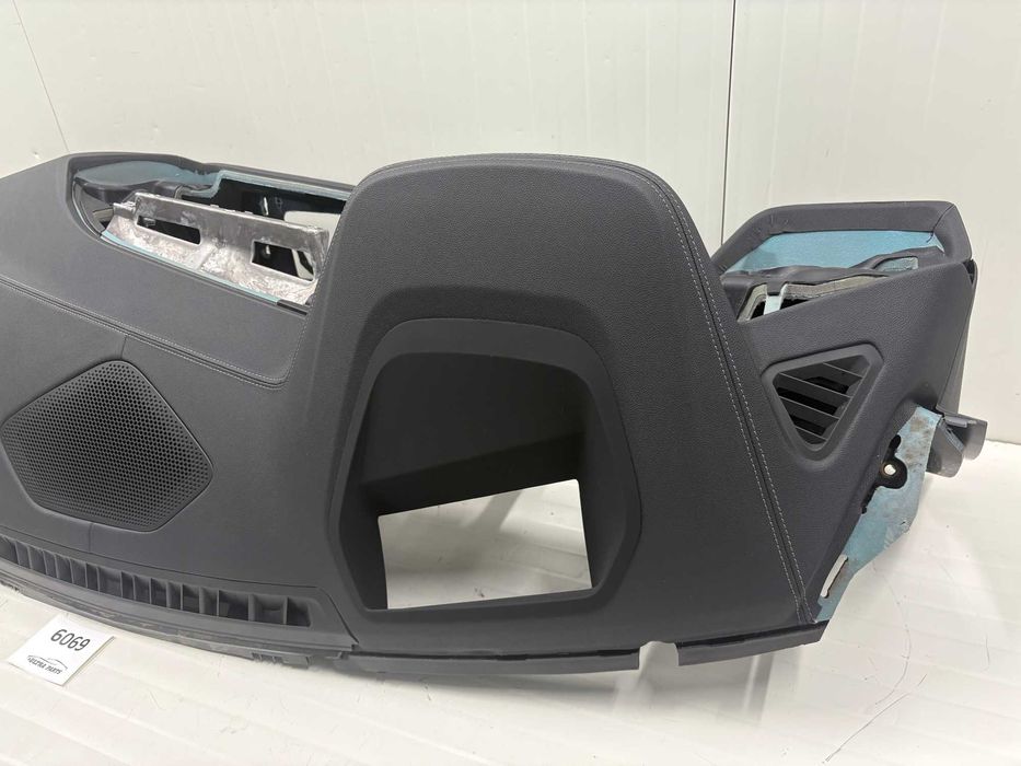 Арматурно табло БМВ Z4 Г29 BMW Z4 G29 налични 3 табла