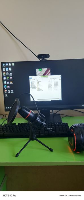 Kampuyter kamplekt satiladi