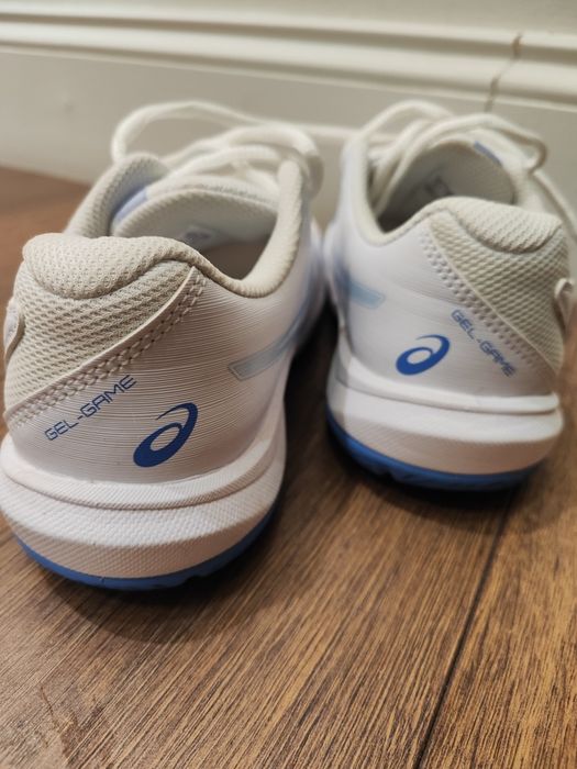 Теннисные кроссовки для девочек