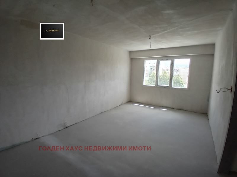 Продава се Тристаен апартамент в Перник, Изток - 103 кв.м за 799 €/кв.м - Снимка #10
