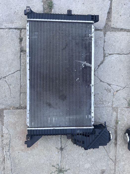 Воден радиатор Мерцедес спринтер W901/W903