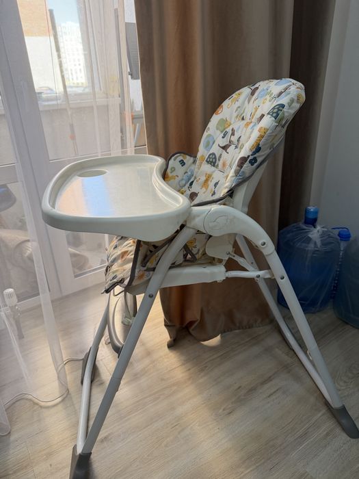 Отдам даром  стул для кормления