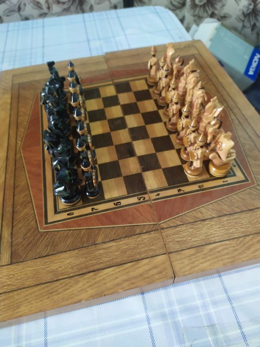 Настольные игры шахматы , нарды