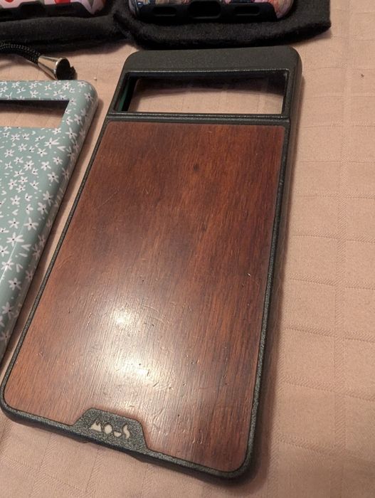 Кейсове Google Pixel 7A и 7 на BURGA