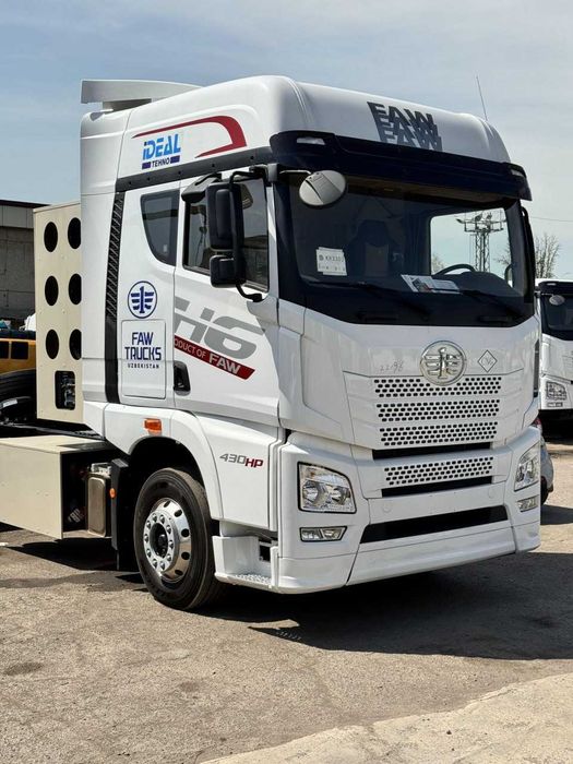 Тягач FAW JH6 на метан газ 4х2 12 шт газ балоны 2026 год