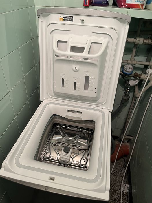 Пералня Bauknecht с горно отваряне