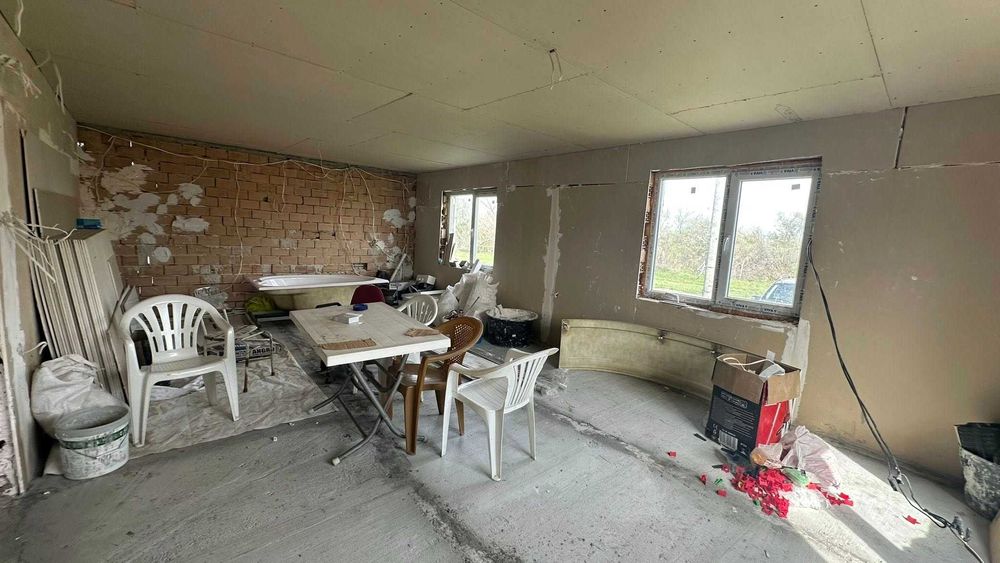 Продава се Къща в Търговище, Център - 1000 кв.м за 25 €/кв.м - Снимка #3