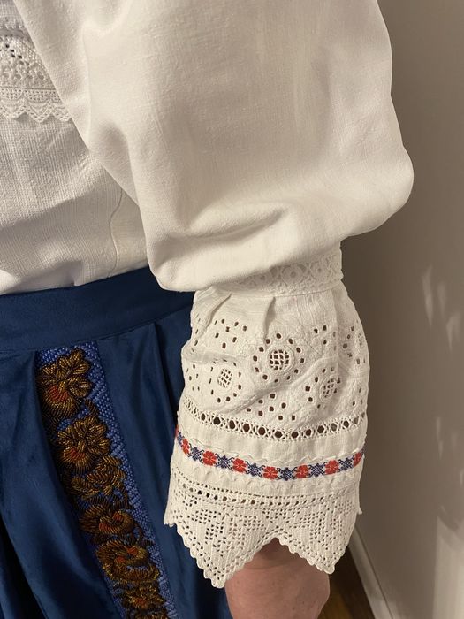 Costum popular cu zadie