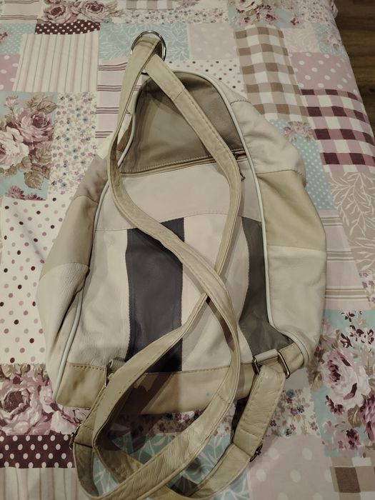 Дамска раница...