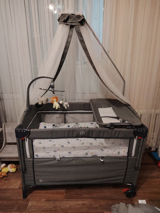 Детская кроватка манеж