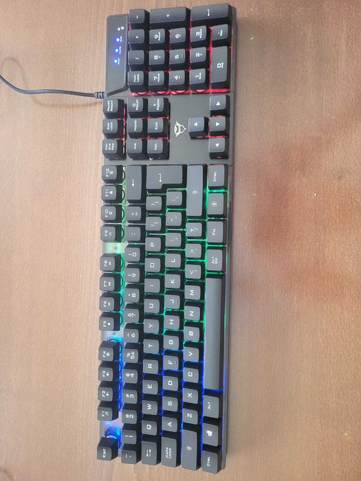 Trust GXT 838 Azor – гейминг клавиатура + мишка