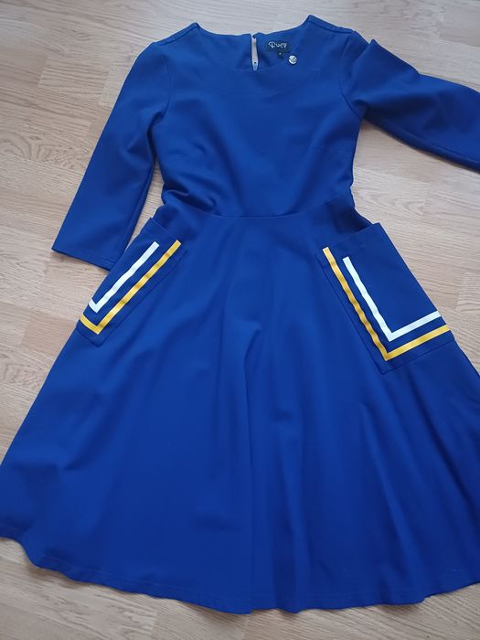 Красива много запазена рокля Lucy