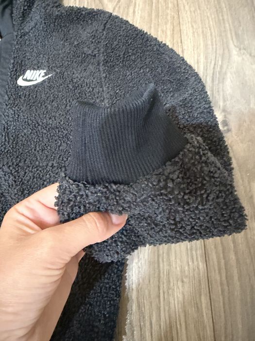 Есенно яке Nike