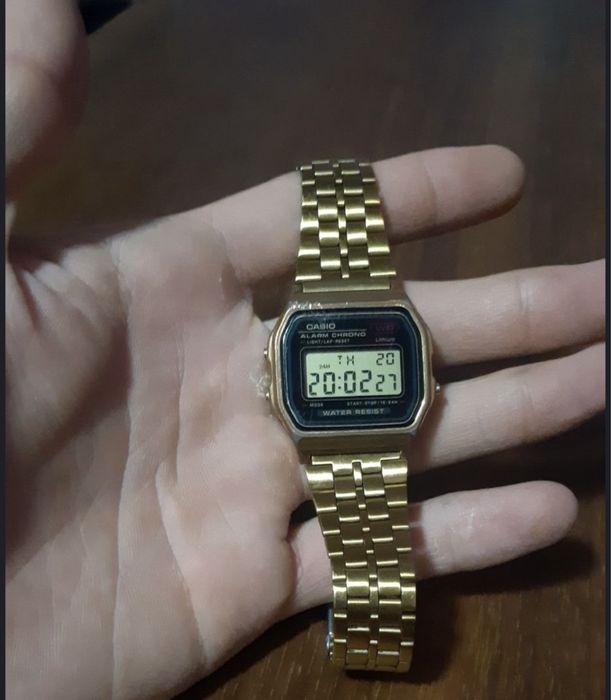 Продам часы ретро