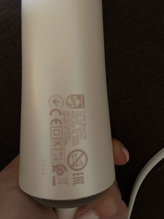 Въртяща четка Philips BHA735 с горещ въздух ,сешоар-маша.