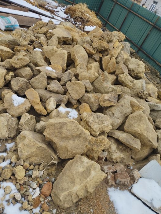 Сары тас сатылады