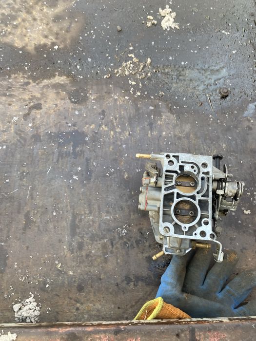 В продаже карбюраторы