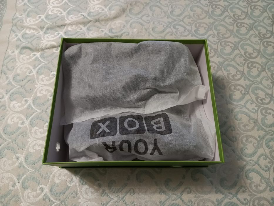 Продам кросовки для девочек 38 размер