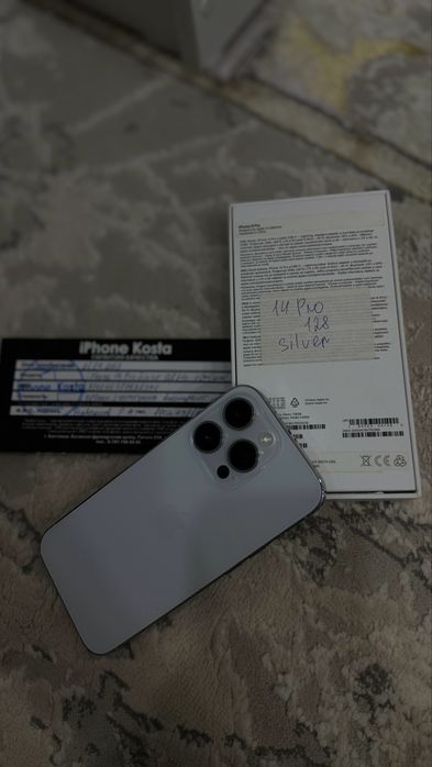 Продам Айфон 14pro