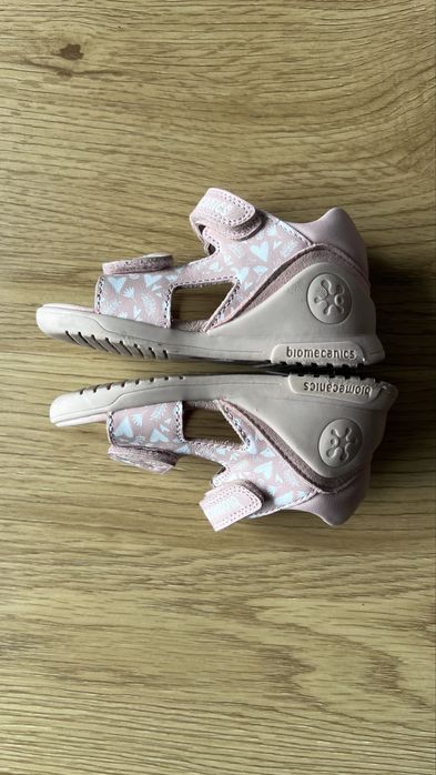 Детски обувки и сандали