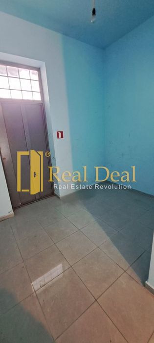 Магазин в София Център площ 50 цена 750