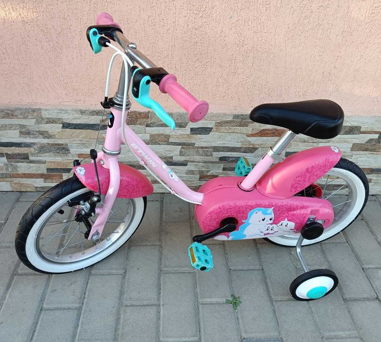 Bicicleta de copii 3-5 ani, de fete, marca Btwin. De 14 inch