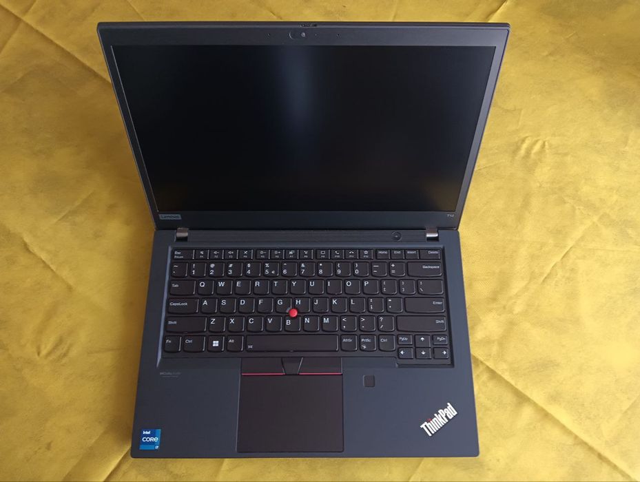 Lenovo ThinkPad T14 Gen 2 - i7 , 24 Ram , 512 SSD Floresti