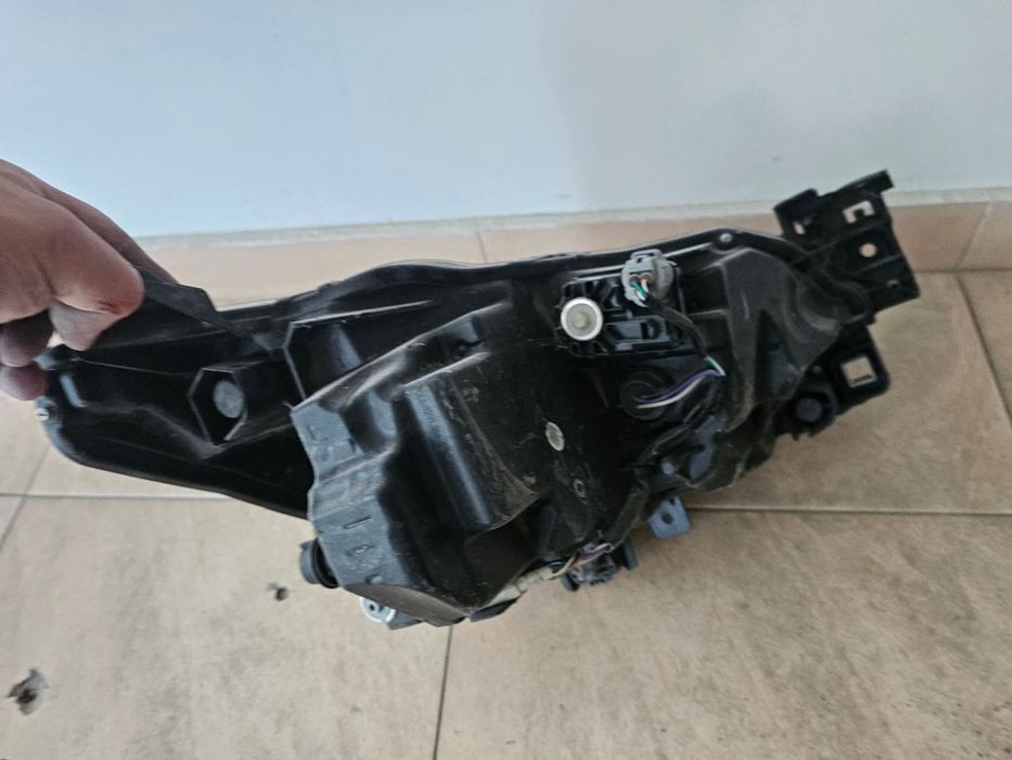 Ляв фар Mazda 2 lqv far Мазда 2