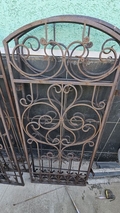 Продам решётки кованные. Крашенные