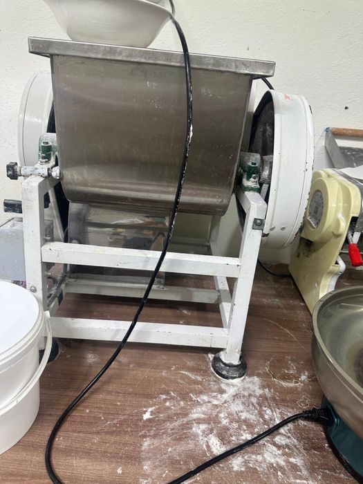 Продам тестомес в идеальном рабочем состоянии