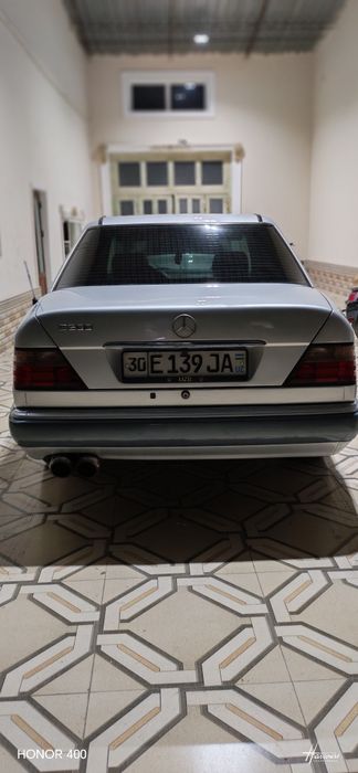 СРОЧНО! Продаётся Mersedes Benz 124