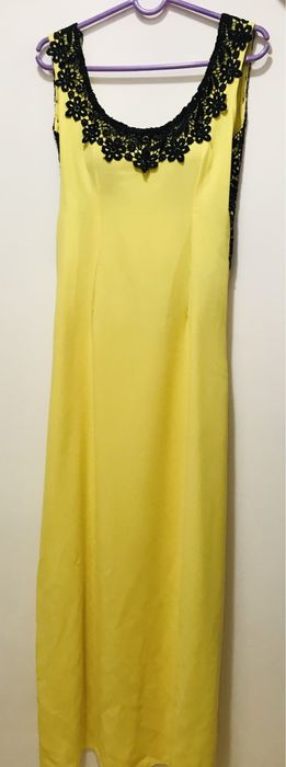 Официална рокля