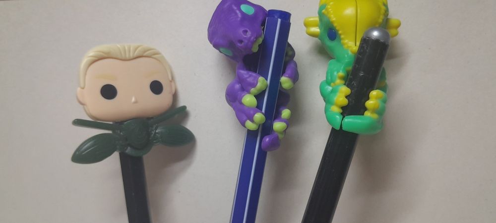 Продам фигурки из киндеров