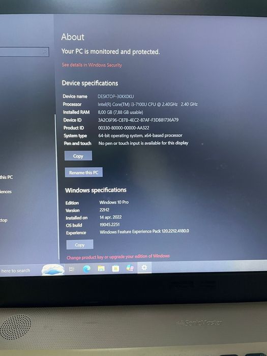Laptop ASUS.