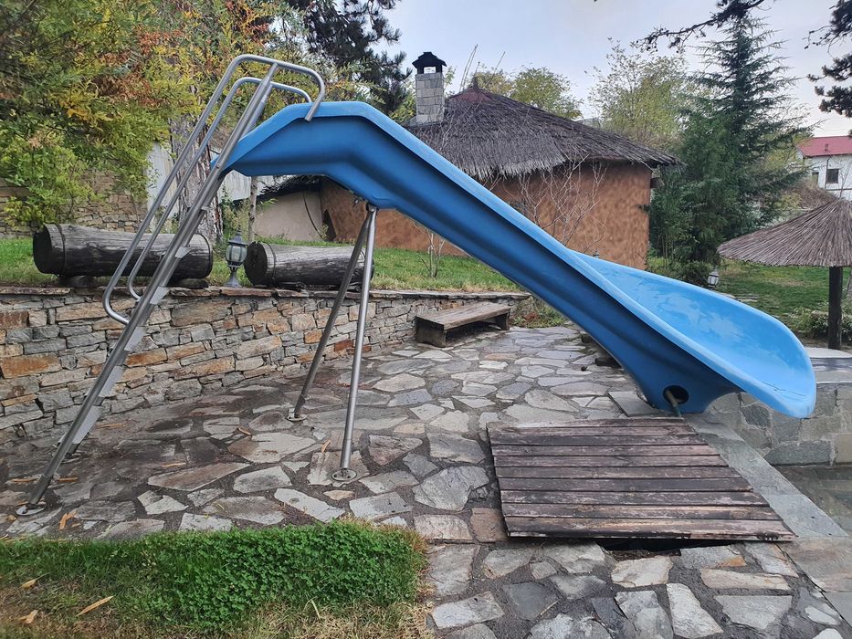 Водна пързалка за басейн