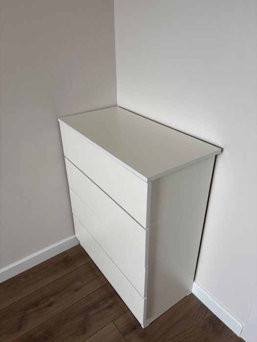 Продам комод белый            .