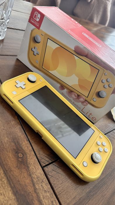 Consola Nintendo Switch Lite Yellow galben