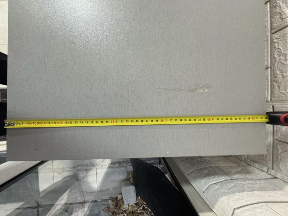 Бюро за маникюр с прахоуловител + шаф