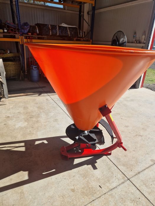 Нови Полски торачки DEXWAL 300л и 500л