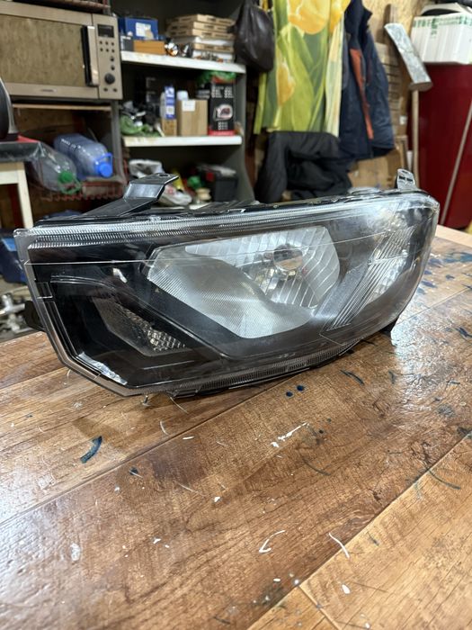 Фара гранта FL левая