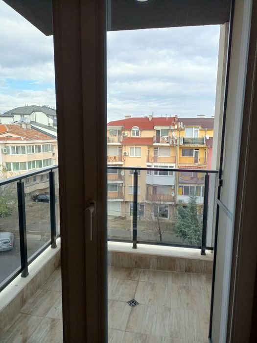 Дава се под наем Двустаен апартамент в Пазарджик, Руски - 60 кв.м за 255 € - Снимка #9