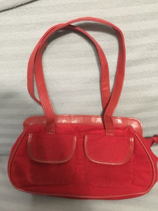 Червена чантичка кадифе малка