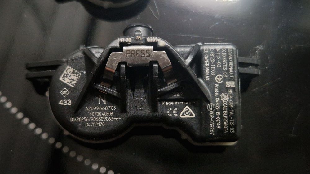 Сензори Датчици за налягане в гумите Renault, Dacia, Nissan