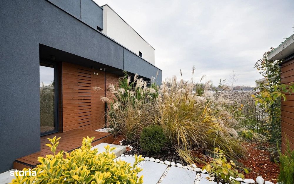 Vila de vanzare la cheie, gradina spectaculoasa I Tunari