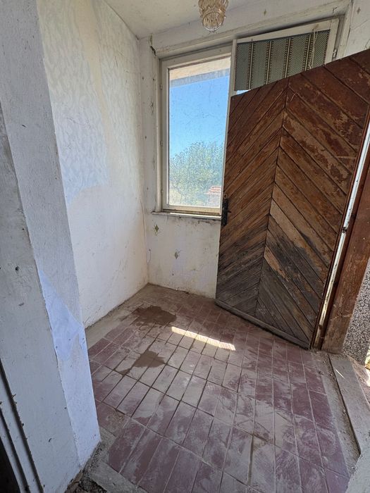 Масивна Къща до гр Ямбол