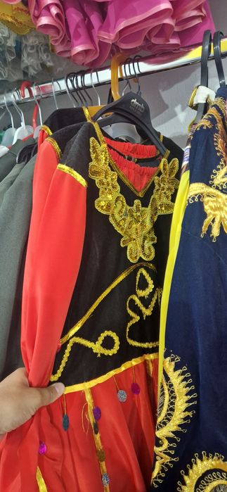 Продаются костюмы для детских ансамблей