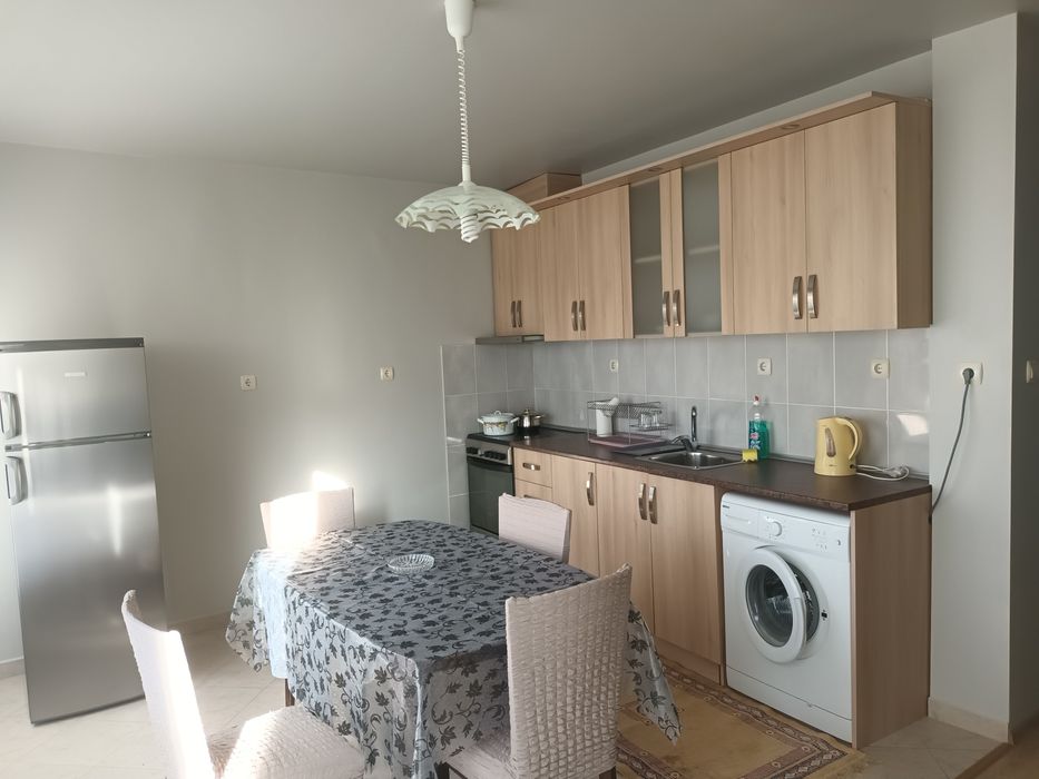 Дава се под наем Четиристаен апартамент в Силистра, Център - 106 кв.м за 280.5 € - Снимка #9